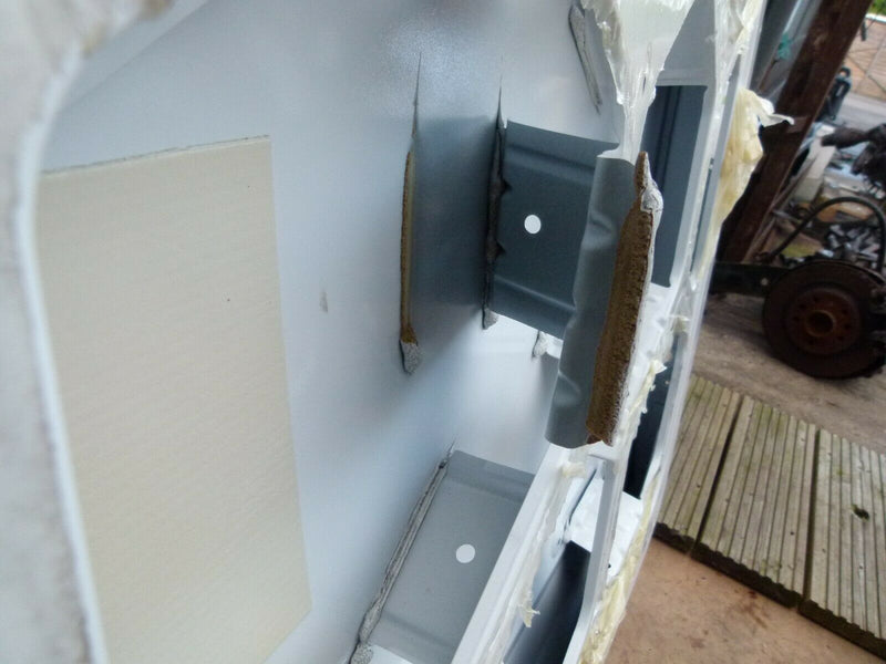 FORD TRANSIT CUSTOME LEFT SIDE SLIDING DOOR PANEL in white