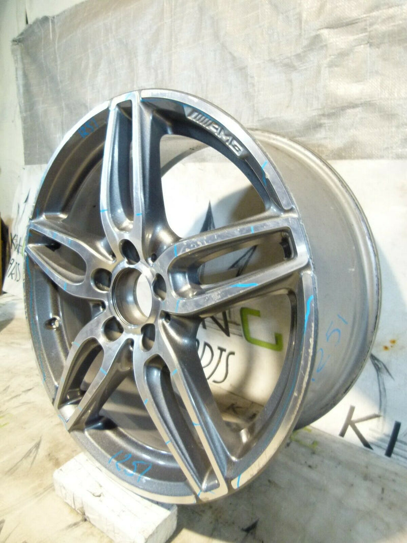 MERCEDES W176 AMG GENUINE ALLOY WHEEL RIM 18" 7.5Jx18CH ET52 A1764010700