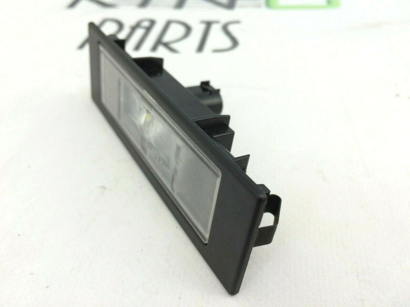 BMW 1 SERIES E81 E87 F20 F21 LICENCE NUMBER PLATE 103 mm LIGHT LED LAMP 7193294