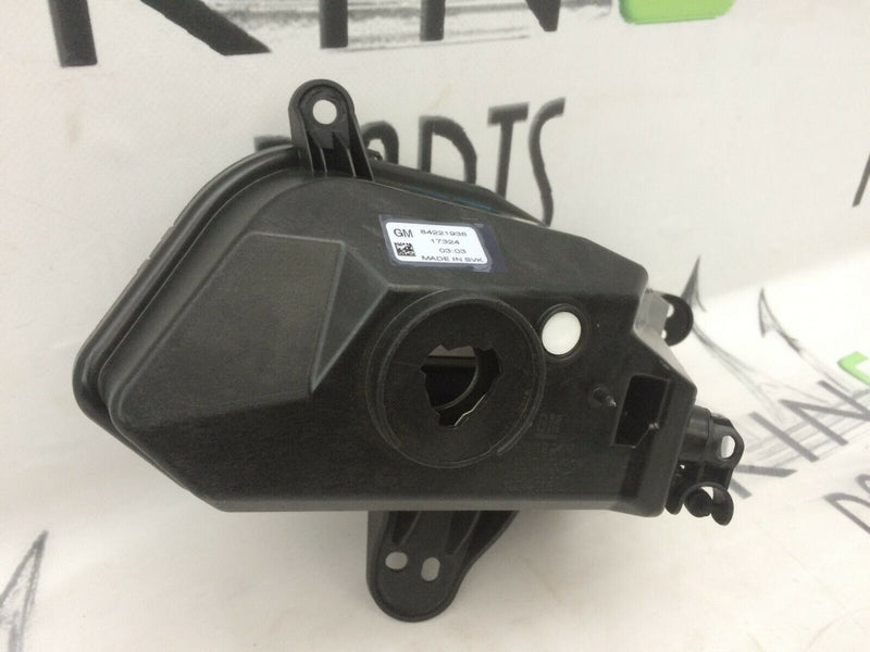 CHEVROLET CRUZE 2016-2018 FOGLIGHT GENUINE FOG LAMP LEFT SIDE N/S 84221938