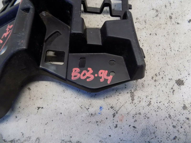 VOLVO XC90 2015-ON  FRONT BUMPER LEFT SIDE BRACKET HOLDER 31353405