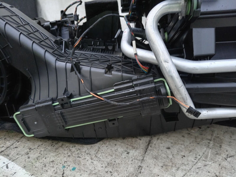 MERCEDES C CLASS W205 COMPLETE HEATER MATRIX UNIT A2058300460 #