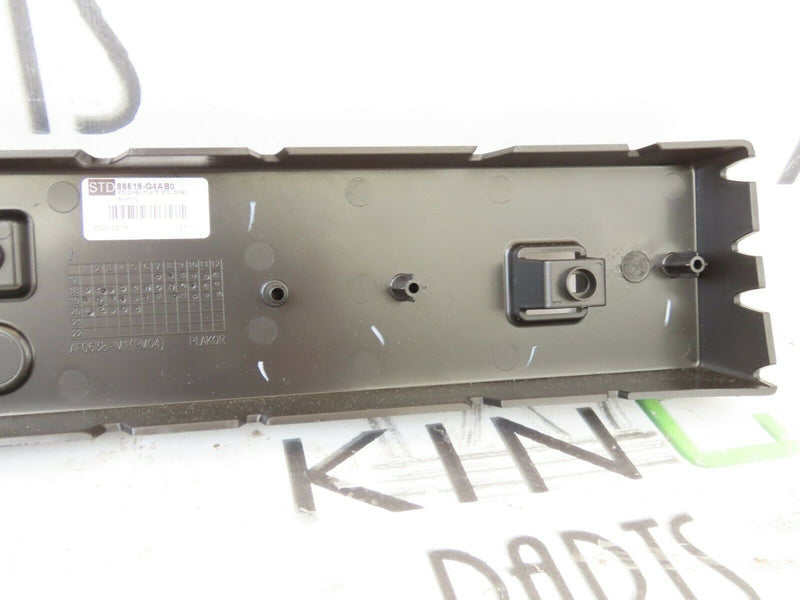 HYUNDAI i30 2019-ON FASTBACK FRONT BUMPER NUMBER PLATE HOLDER LONG *NEW*