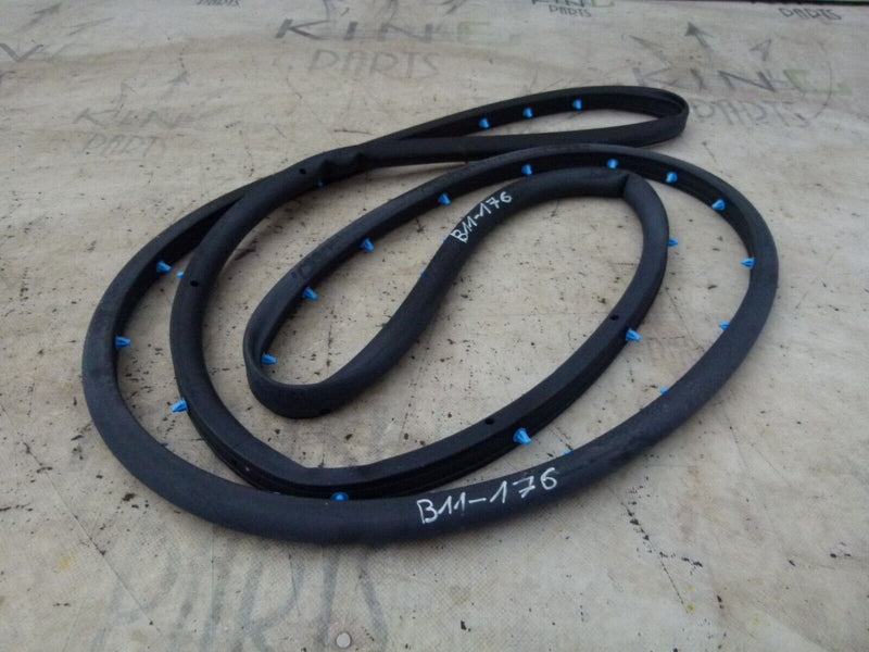FORD FUSION 2013-16 REAR RIGHT DOOR SEAL STRIP GENUINE DS7Z-5420530-D