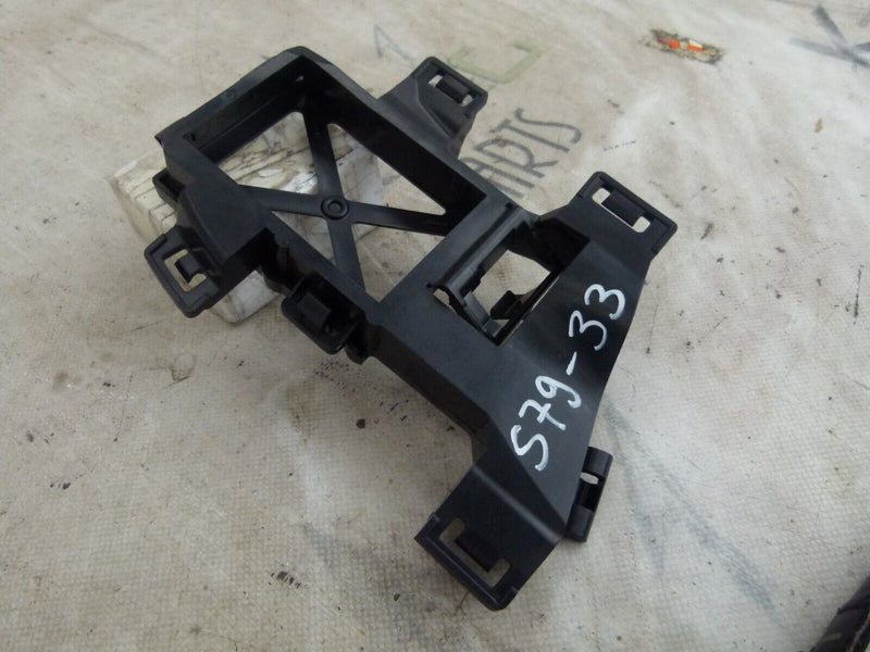 MERCEDES A W176 2012-15 FRONT LEFT RADAR SENSOR MOUNT GENUINE A1768853056 S79-33