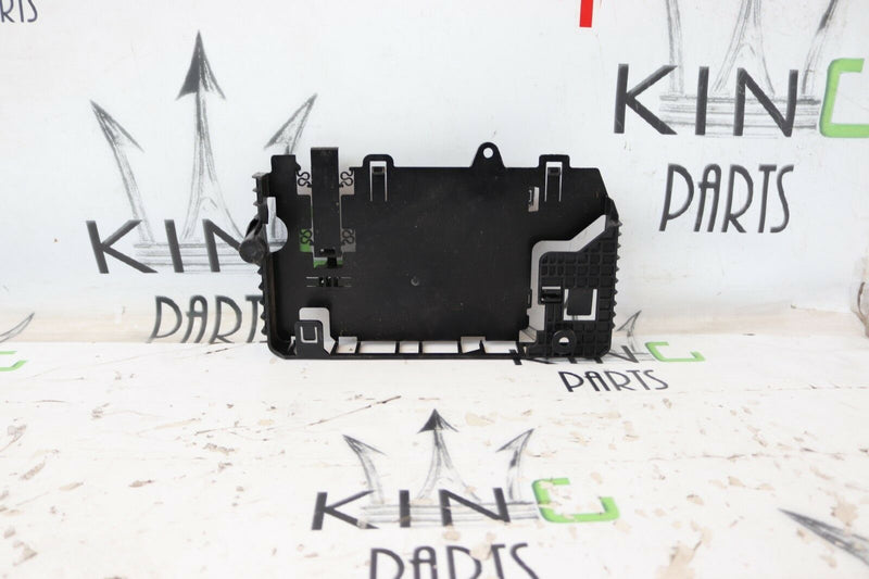 MINI ONE/ S/ COOPER F55 2014-ON 1.5 DIESEL PLASTIC MOUNTING BRACKET 9306900