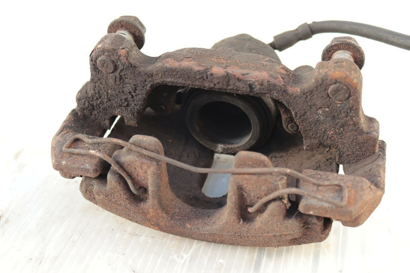 VW TOURAN MK1 2003-2015 2.0 TDI FRONT RIGHT BRAKE CALIPER + CARRIER *3