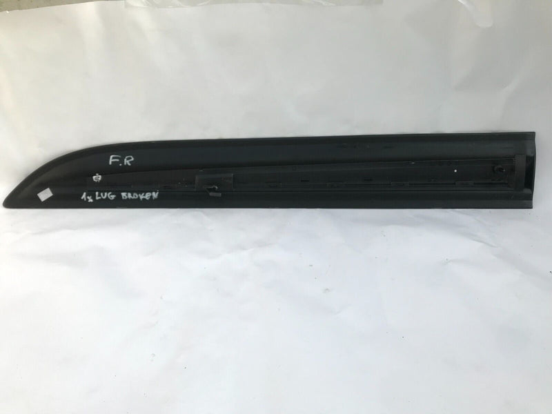 PORSCHE MACAN S T GTS 2022  FRONT DOOR PANEL TRIM MOULDING RIGHT SIDE 95B837890