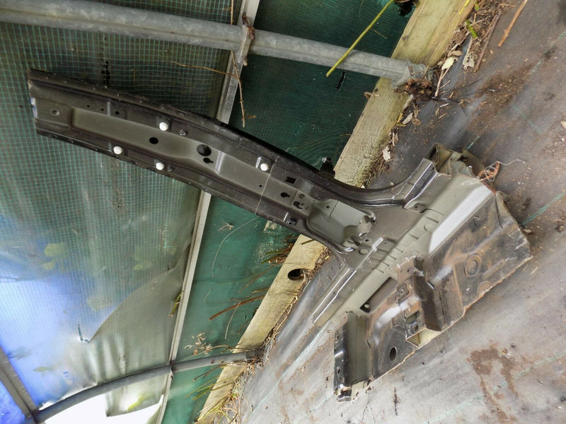 BMW F11 5 SERIES 2010-17 RIGHT SIDE OUTER BODY PANEL- B PILLAR FRAME