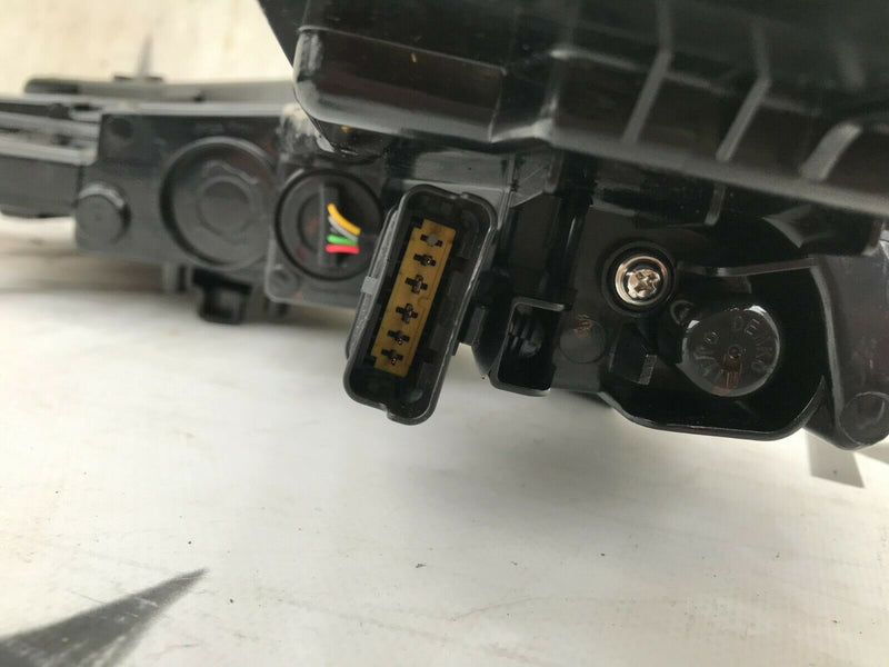 CITROEN C5 AIRCROSS 2018-ON GENUINE HEADLIGHT RIGHT DRIVER SIDE 9818005080