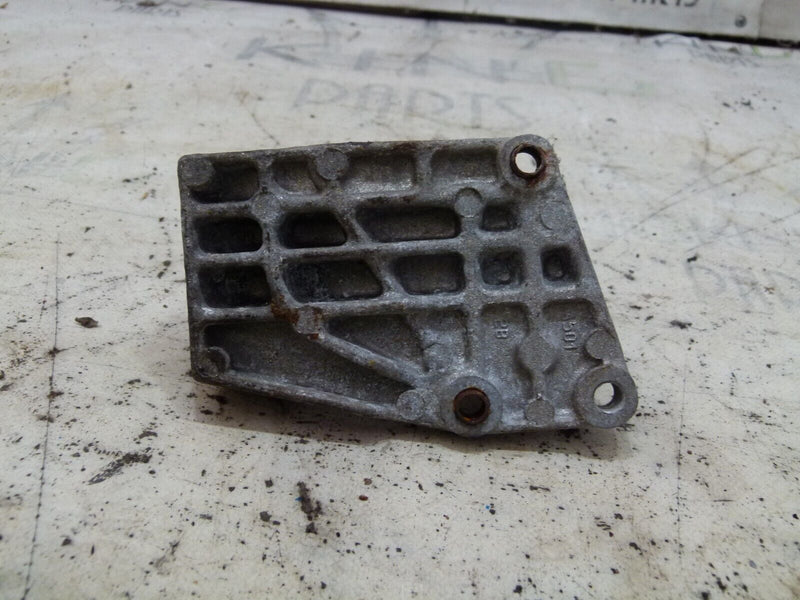 FIAT 500L 2012-2018 DRIVE SHAFT SUPPORT BRACKET GENUINE 55206215