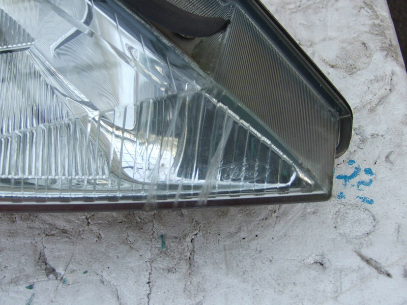 Ford Focus 1998-2001 Headlamp Headlight Right Driver Side O/S (115)