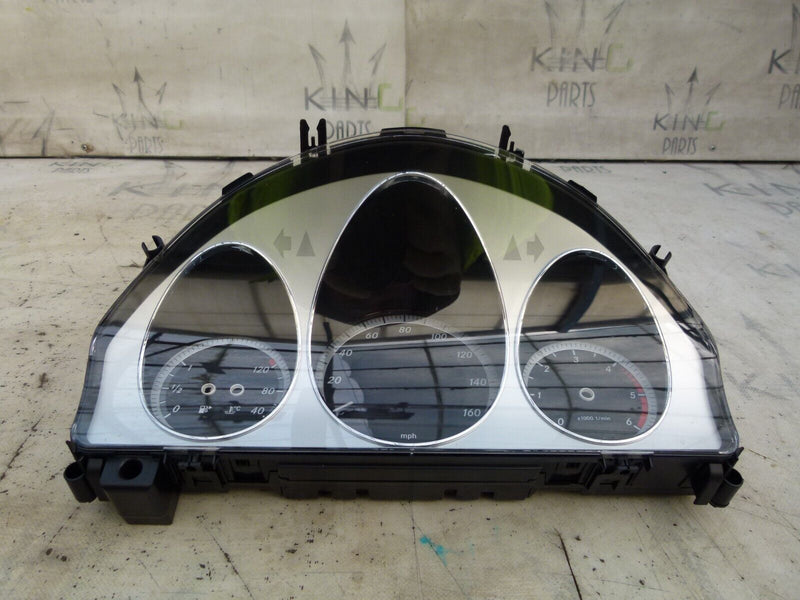MERCEDES C W204 2007-11 DASHBOARD SPEEDOMETER GENUINE A2049003802