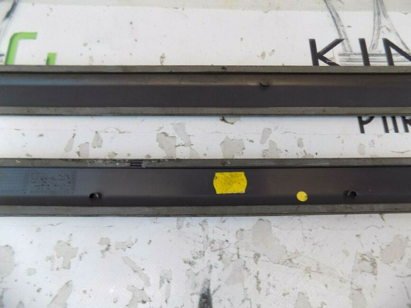 SKODA OCTAVIA MK2 2004-2008 DOOR EXTERIOR TRIM MOULDING SILVER PAIR OF