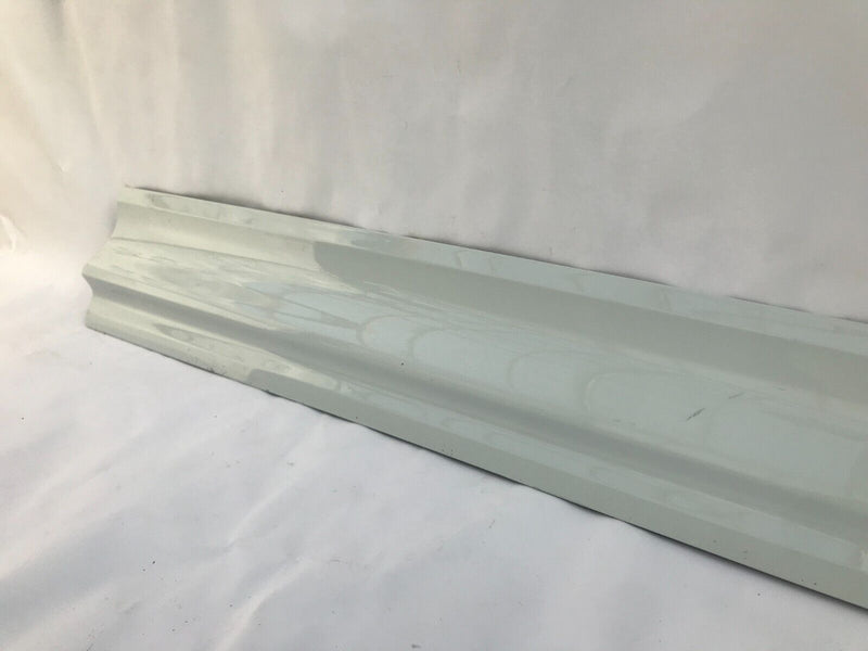PORSCHE MACAN S T GTS 2022  FRONT DOOR PANEL TRIM MOULDING RIGHT SIDE 95B837890