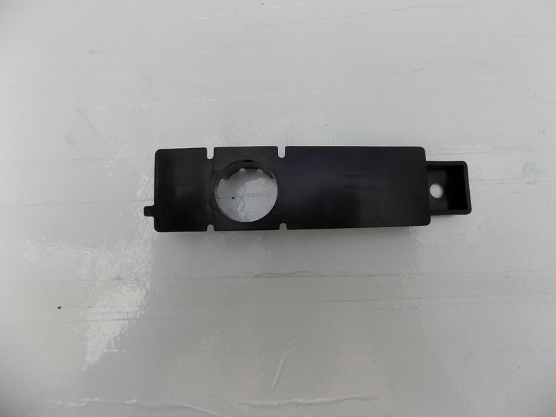VOLVO XC40 2018-ON FRONT BUMPER LEFT SIDE PARKING SENSOR BRACKET 31449353 S50-28