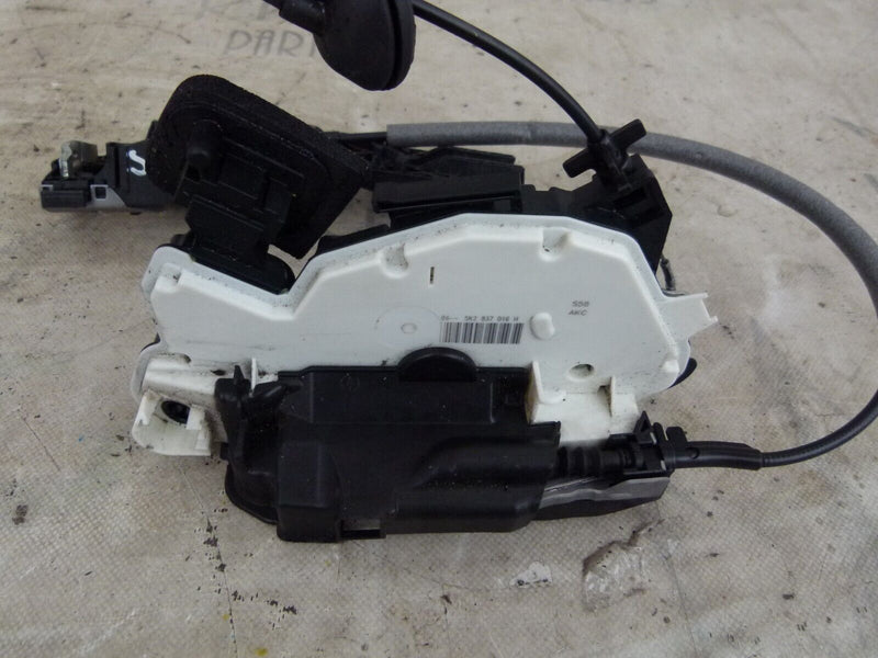 VW GOLF VI 08-12 FRONT RIGHT DOOR HANDLE BRACKET & LOCK GENUINE 5N0837885 S86-13