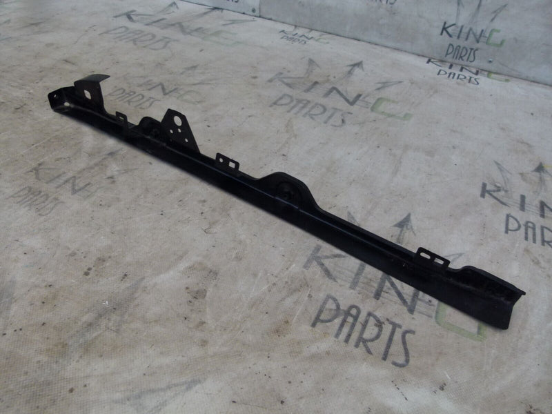 PORSCHE MACAN 2014-18 REAR RIGHT WING MOUNT BRACKET GENUINE 95B809574