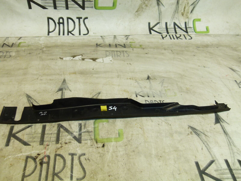 AUDI A4 S4 8W B9 2016-ON FRONT RIGHT DRIVER SIDE FENDER PROTECTION 8W6820582