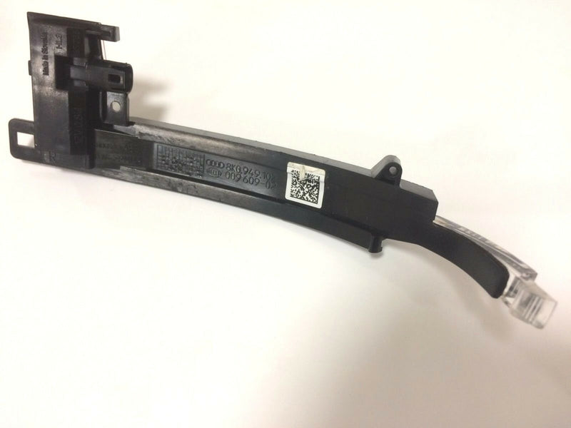 AUDI A4 S4 2008-2012 LED WING MIRROR INDICATOR TURN RIGHT DRIVER SIDE 8K0949102