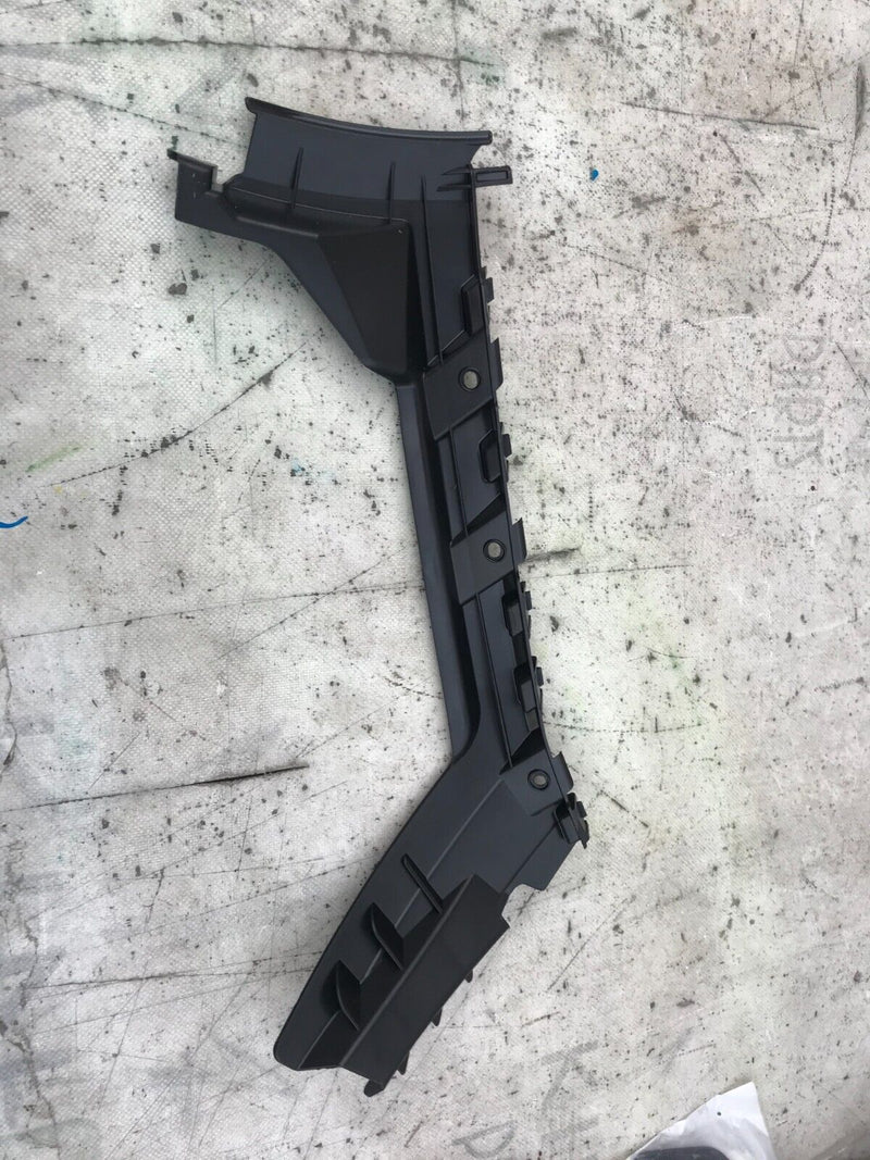 FORD FIESTA MK7 ST 08-17 RIGHT REAR BUMPER BRACKET GUIDE C1BB-17A881-A