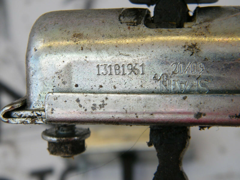 VAUXHALL CORSA D / E 2006-ON REAR PAIR OF DOOR STOPPERCHECK HINGE STRAP LH & RH