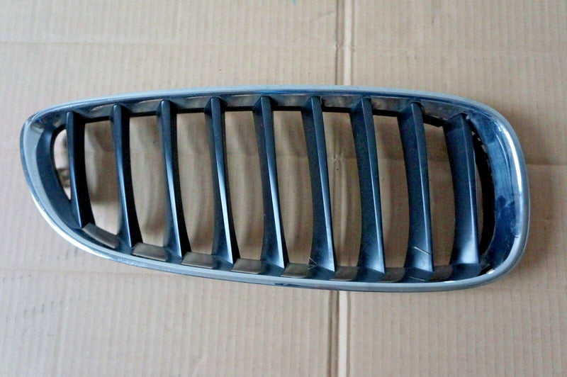 BMW 5 SERIES 2003-2010 CHROME FRONT LEFT KIDNEY GRILLE GENUINE 10627110 (S22-02)