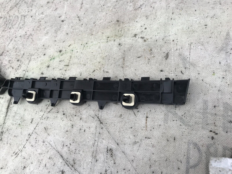 MITSUBISHI OUTLANDER MK3 2013-2016 LEFT SIDE REAR BUMPER BRACKET 4B45X
