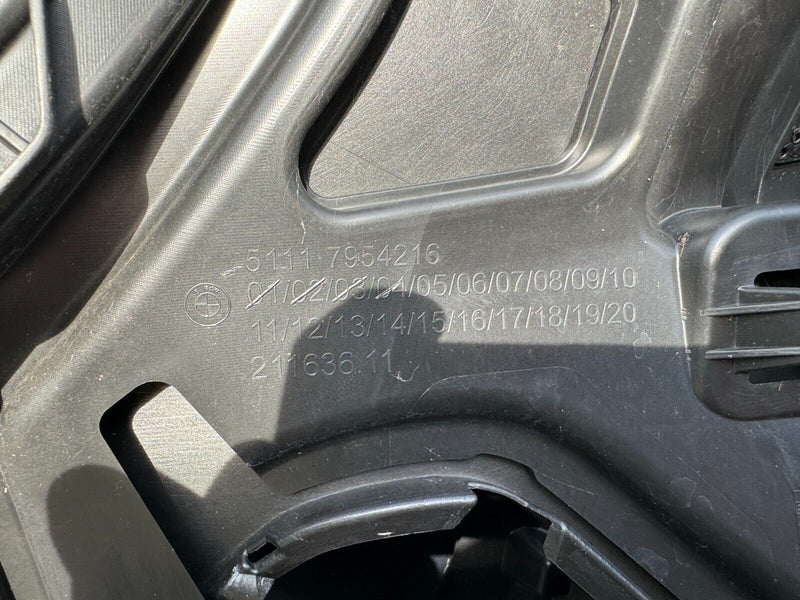 BMW X1 F48 xLINE FACELIFT 2020-ON FRONT BUMPER & *NEW TOP GRILL 6x PDC