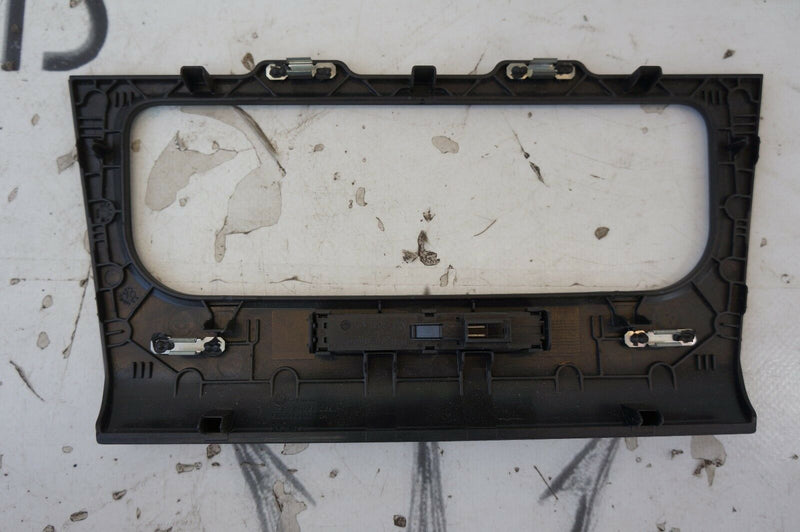 VW GOLF VI MK6 2008-2012 FRONT HEATER CONTROL SURROUND TRIM - 5K0858069P