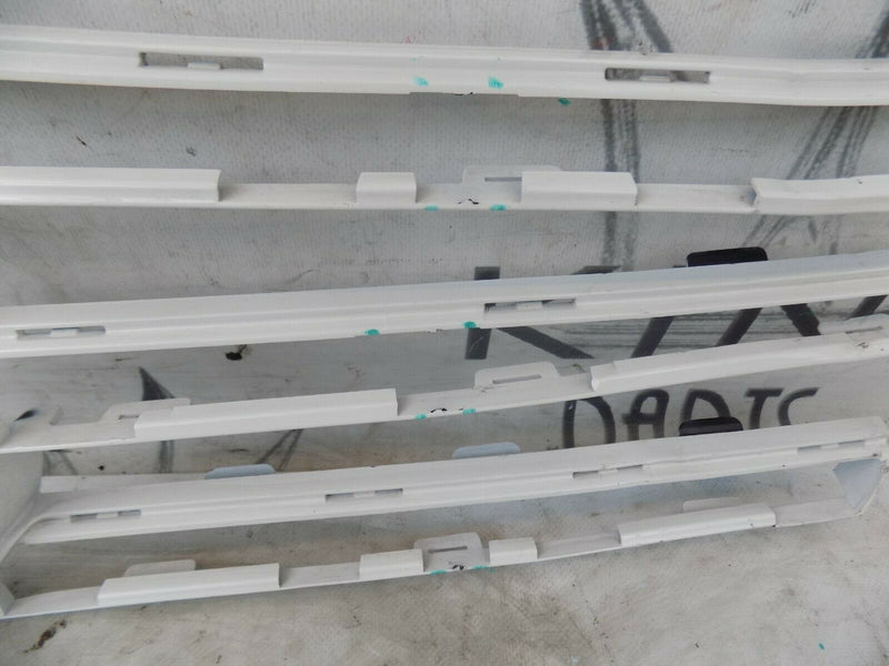 MERCEDES-BENZ G-CLASS W463 2018-ON FRONT BUMPER GRILL  INNER A4638881300 WHITE
