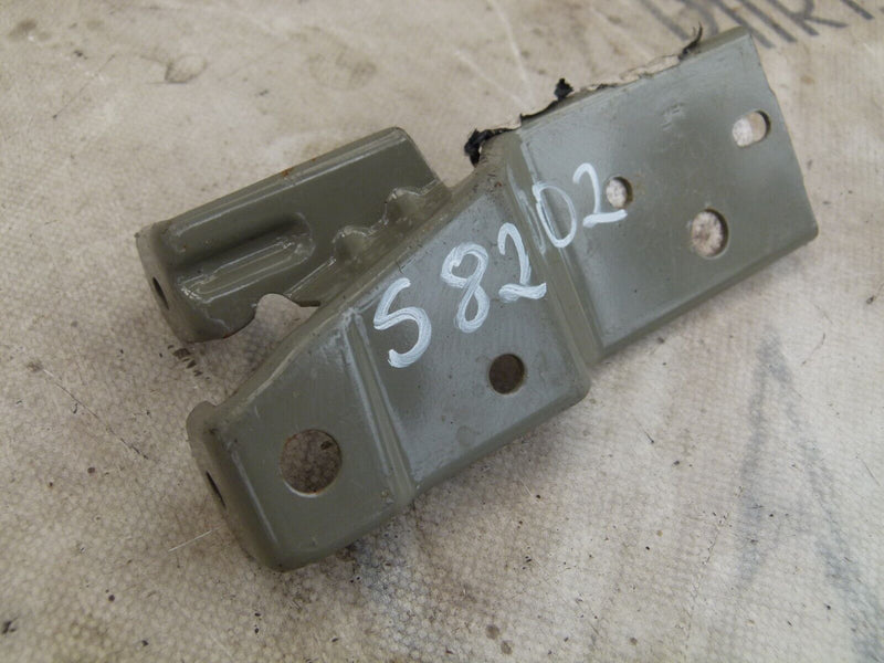 CITROEN C3 2009-2013 WING MOUNT BRACKET HOLDER GENUINE B000814980