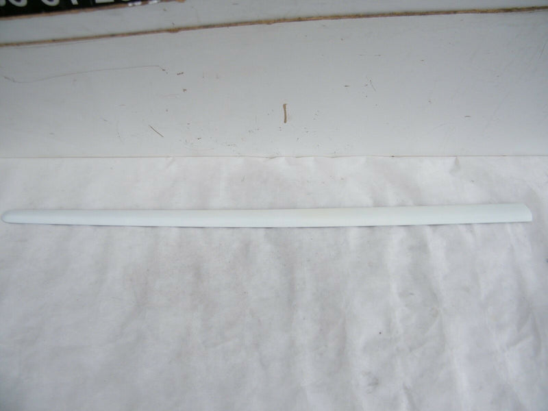 VW GOLF 2006-2009 Front Door-Body Side Molding Right 1K3853516AGRU (VW09)
