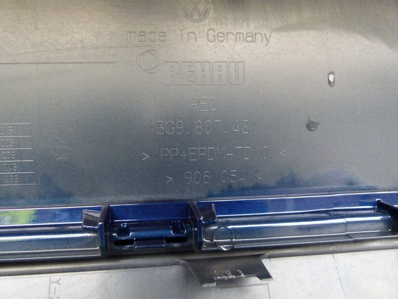 VW PASSAT B8 VARIANT ESTATE 2014-2019 REAR BUMPER PDC GENUINE 3G9807421