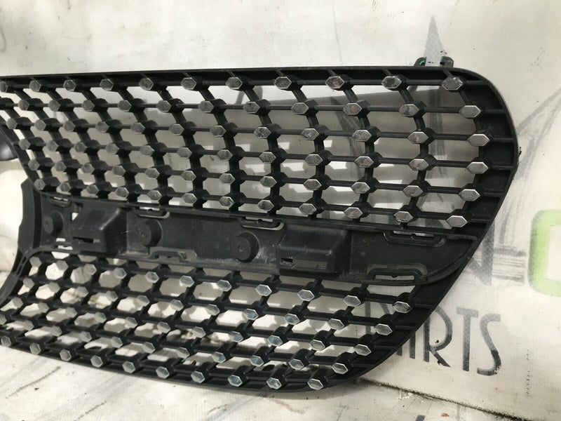 MERCEDES E CLASS C238 AMG 2016-20 FRONT BUMPER GRILLE GENUINE A2388880300