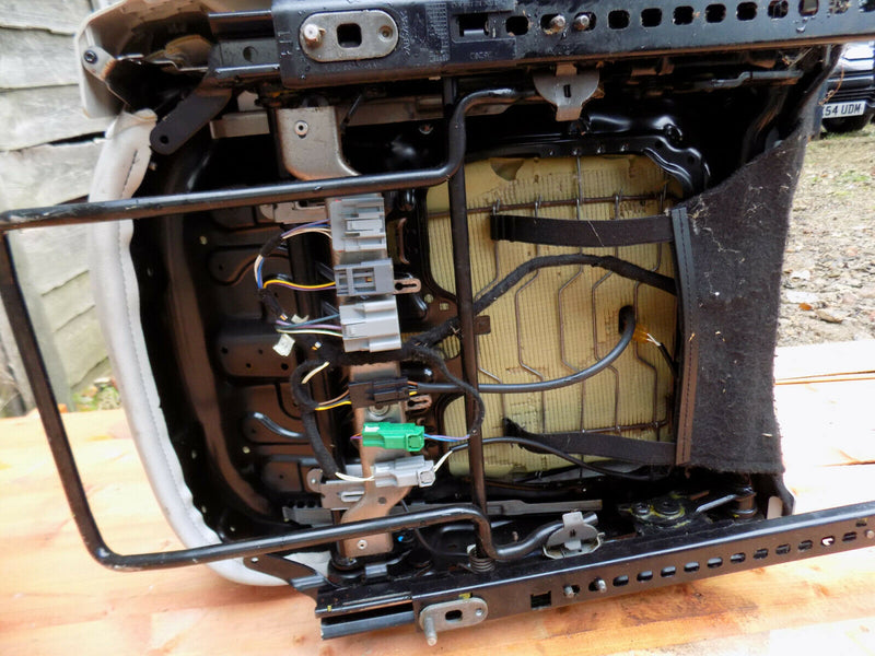 RANGE ROVER EVOQUE GENUINE FRONT SEAT LEATHER LEFT PASSENGER SIDE