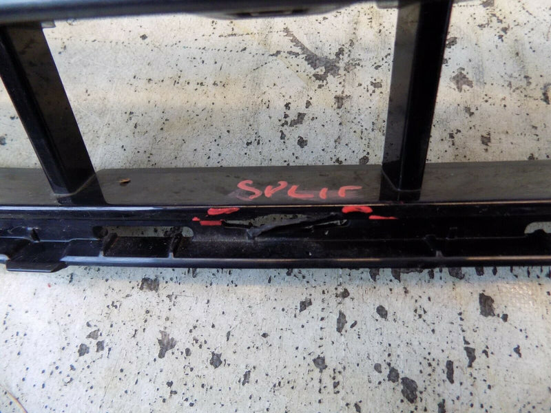 BMW 1 SERIES F40 SE 2019-ON FRONT BUMPER LOWER CENTER MOLDING 5111 7477772