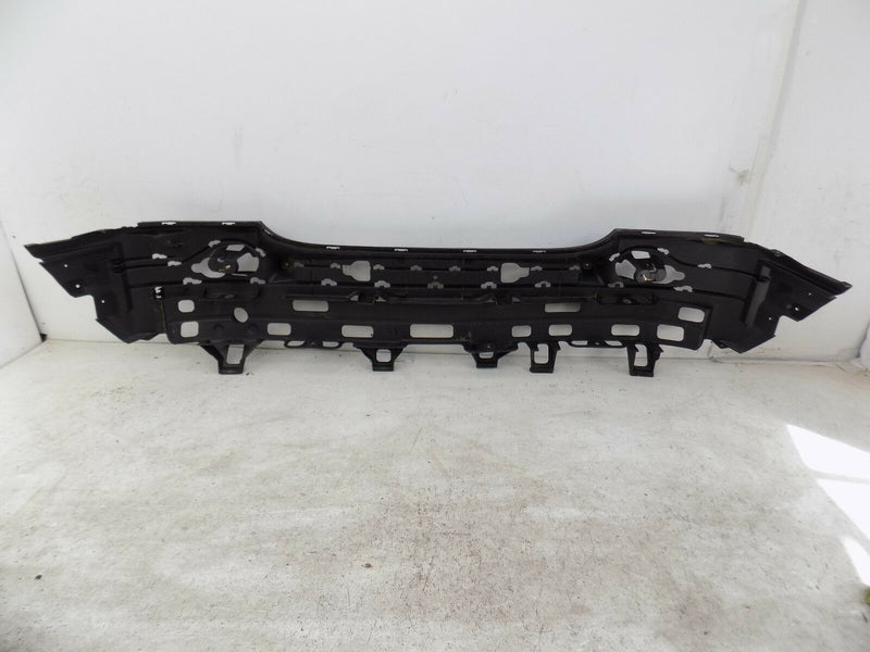 MERCEDES W203 2000-2007 SALOON REAR BUMPER CENTRE MOUNT SUPPORT BRACKET