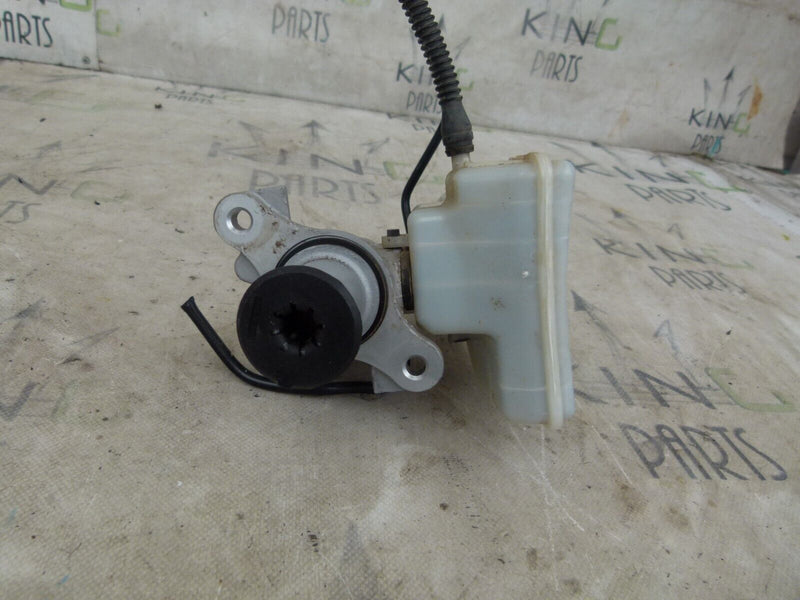 VW UP 2011-2016 BRAKE MASTER CYLINDER WITH FLUID PUMP GENUINE 32668744
