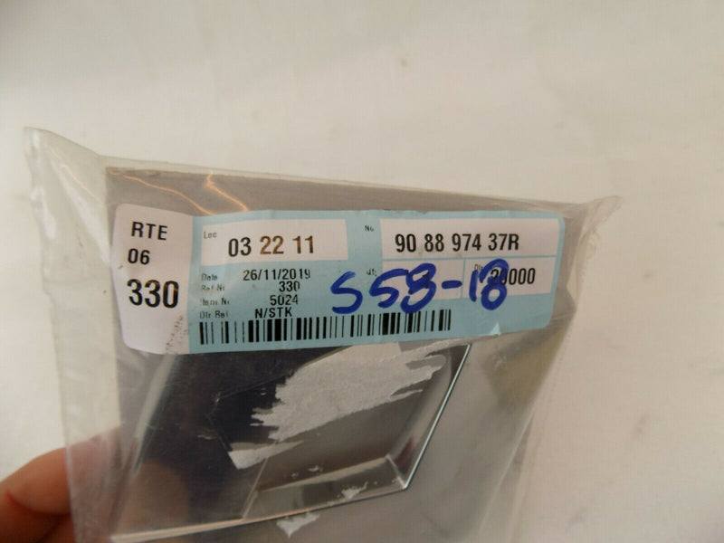 RENAULT TRAFIC 2014-ON REAR BADGE EMBLEM LOGO *NEW* 908897437R /S58-18