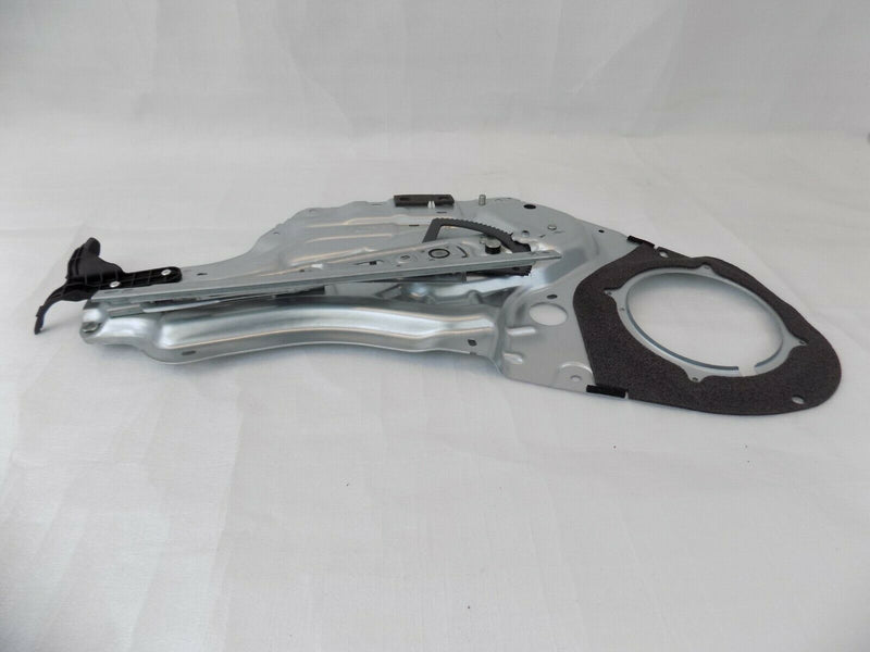 KIA SOUL 2014-2019 FRONT RIGHT DOOR WINDOW REGULATOR 82480-2KXXX /B02-75