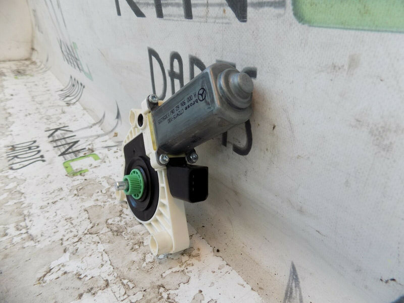 MERCEDES BENZ W177 A CLASS REAR LEFT DOOR  WINDOW MOTOR  A0009066206