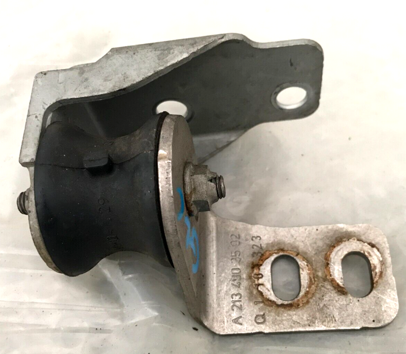 MERCEDES GLC X253 2016-21 2.0 PETROL EXHAUST MOUNT BRACKET HOLDER A2134903502