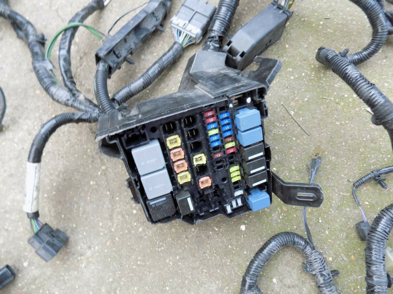 FORD FIESTA MK7/8 2012-2017 FUSE BOX AND WIRING LOOM C1BT-14K012