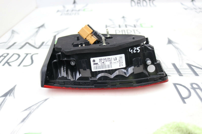 VW GOLF MK7.5 2016-ON WAGON FACELIFT BOOT LID TAILGATE RIGHT LED LIGHT LAMP