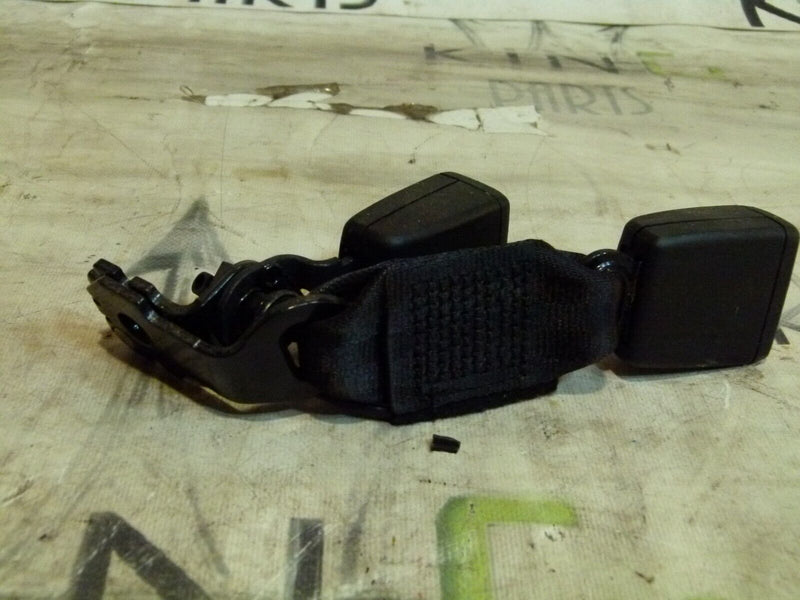 AUDI A4 S4 8W B9 2016-ON REAR MIDDLE SEAT DOUBLE SEAT BELT LATCH 8W0857739