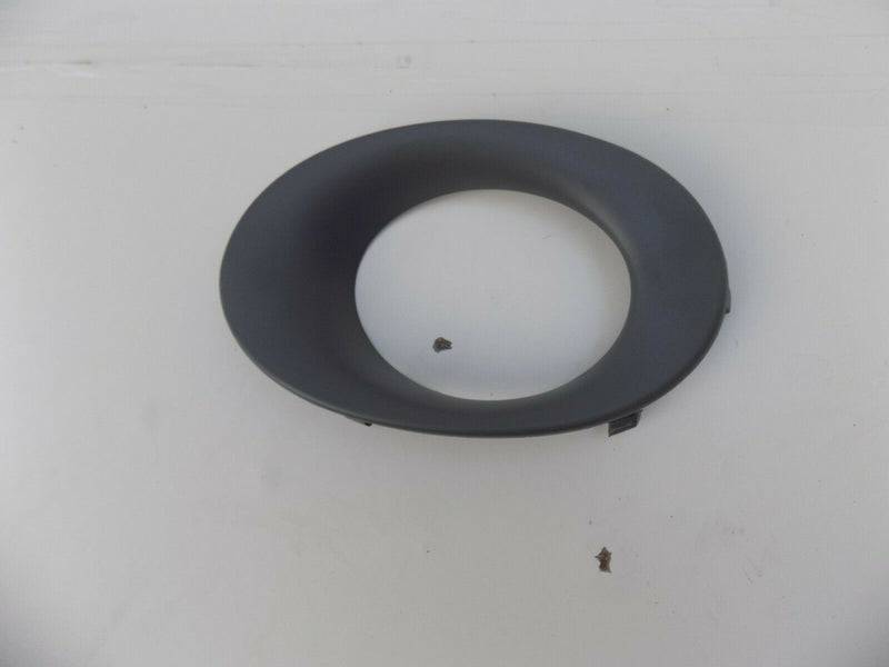 MG ROVER 25 1999-05 FRONT LEFT FOG LAMP BEZEL SURROUND *NEW* DXB100630LML S32-50