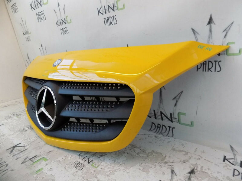 MERCEDES CITAN 2013-ON FRONT BUMPER GRILL EMBLEM IN YELLOW A4158880023