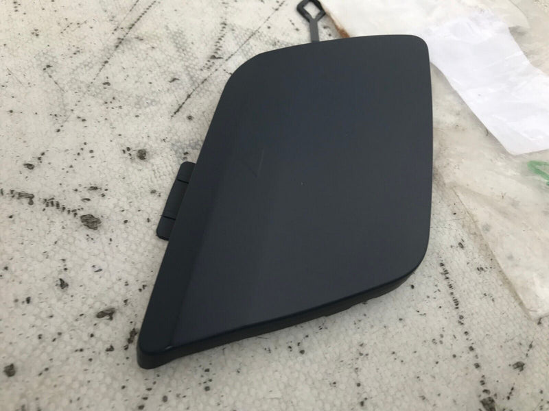 BMW 1 F40 M-SPORT 2019-ON FRONT BUMPER TOW EYE CAP GENUINE 5111 8070931