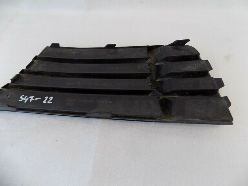 AUDI A3 8V 2017-ON RIGHT SIDE FRONT FOG LIGHT COVER TRIM 8V3807682M /S47-22